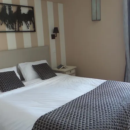 Bastide De Mazan Guest house Riez